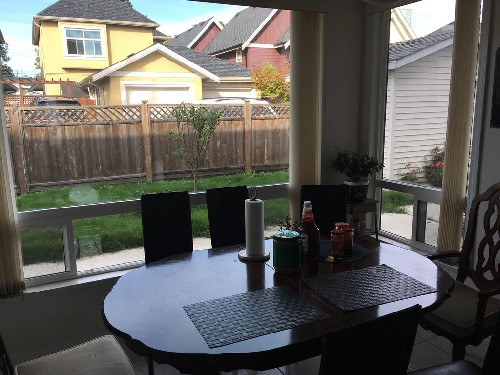 Xin Xin House Bed & Breakfast Ричмънд Екстериор снимка